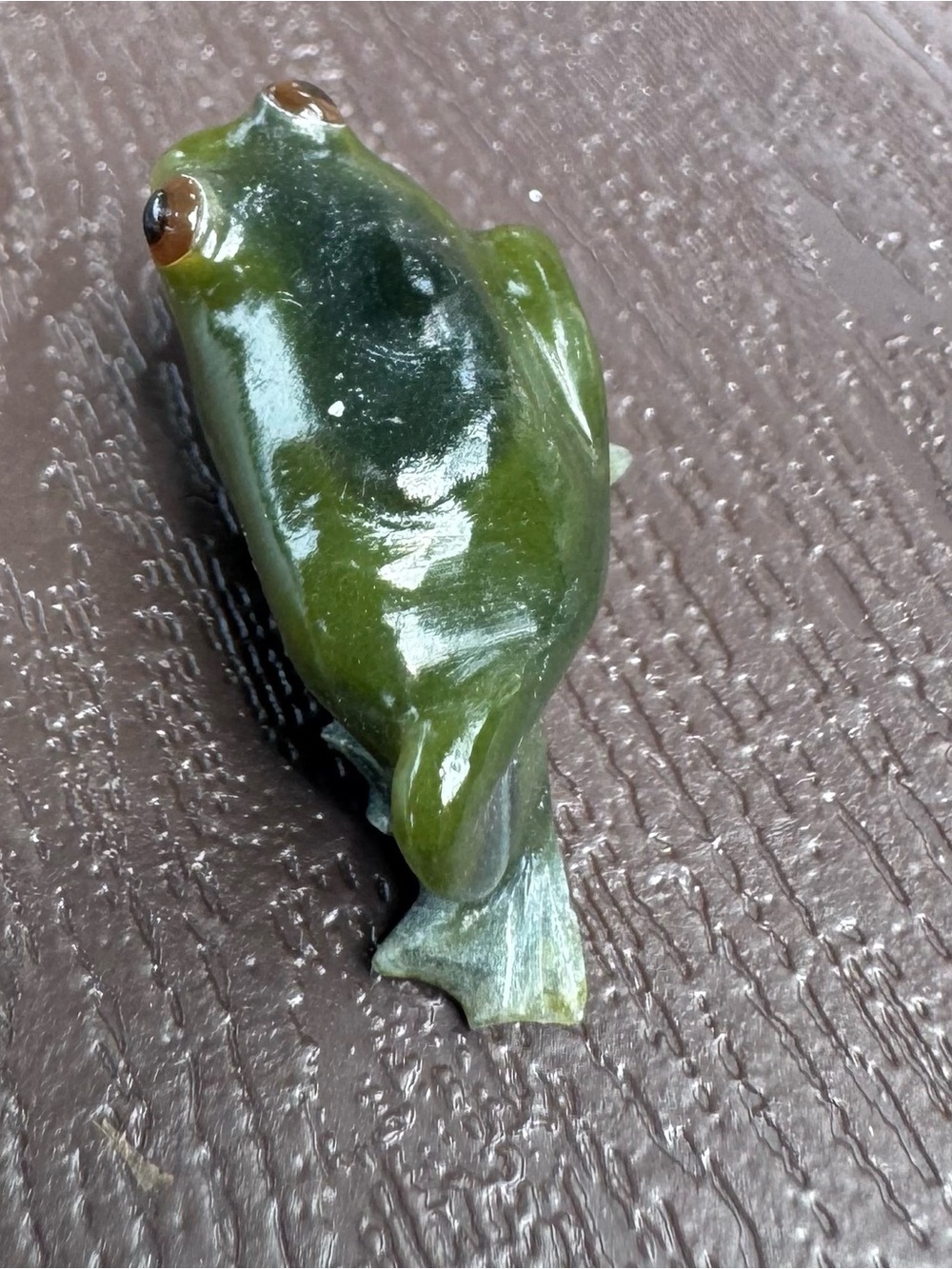 Green Jade-Look Carved Frog Figurine - Picture 3 of 4